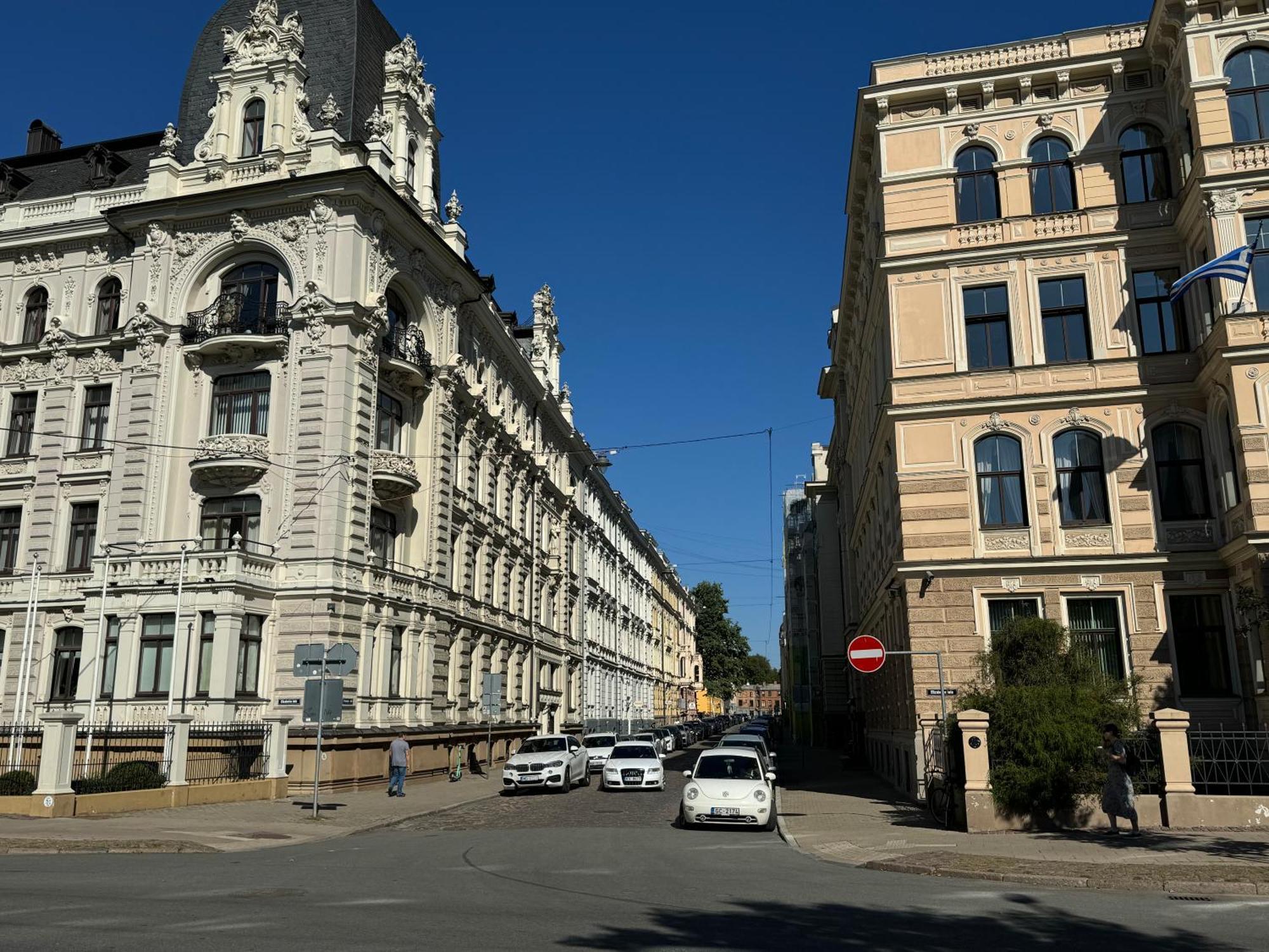 Elizabetes Street Boutique Stay Рига Экстерьер фото